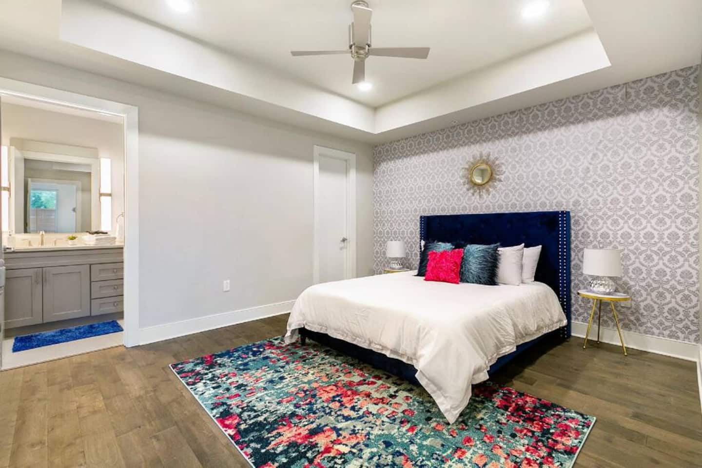 Queen Bedroom