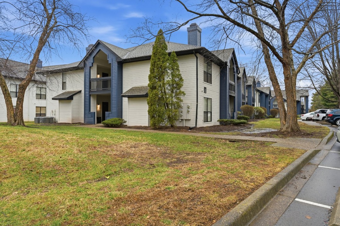 Taylor at 502 · Unit unit 2200-100 2/2