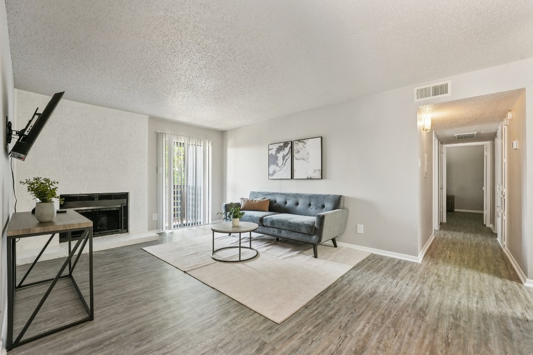 The Landry · Unit 326 2/2
