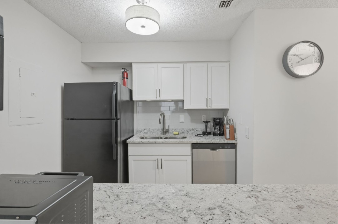 Taylor at 502 · Unit unit 2200-100 2/2