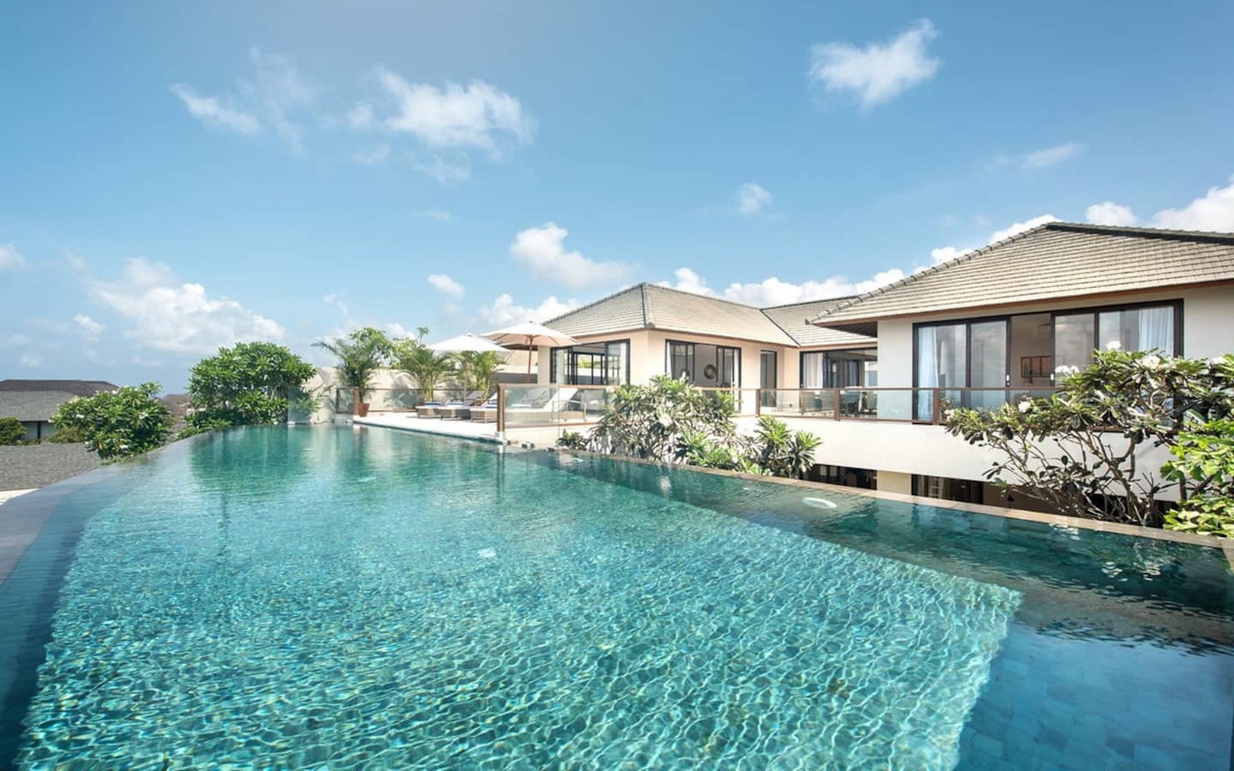 Villa Feronia · Stunning 4 BR Ocean View Villa,