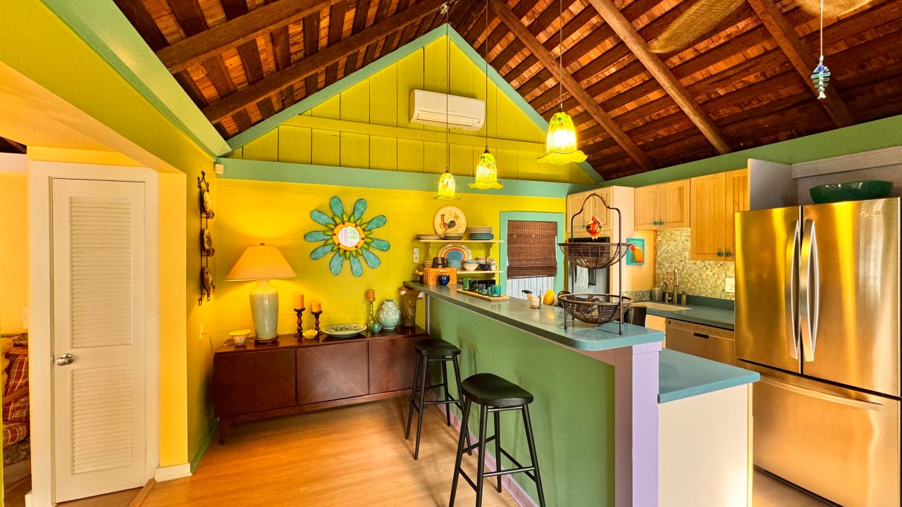 Carsten Lane Cottage — Kitchen