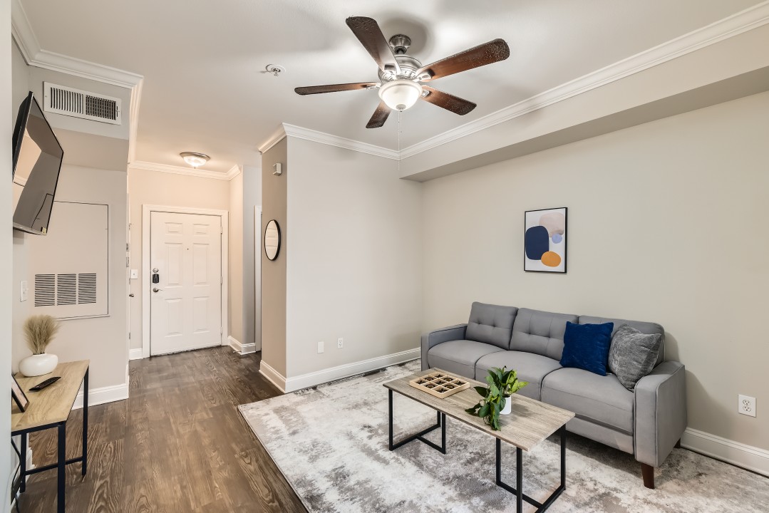 Crest at Midtown · Unit 1112 1/1