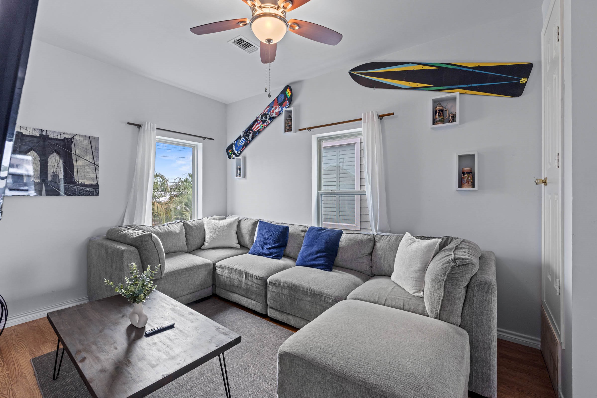 Near Downtown Heights Apt | Yard Terrace WiFi Desk