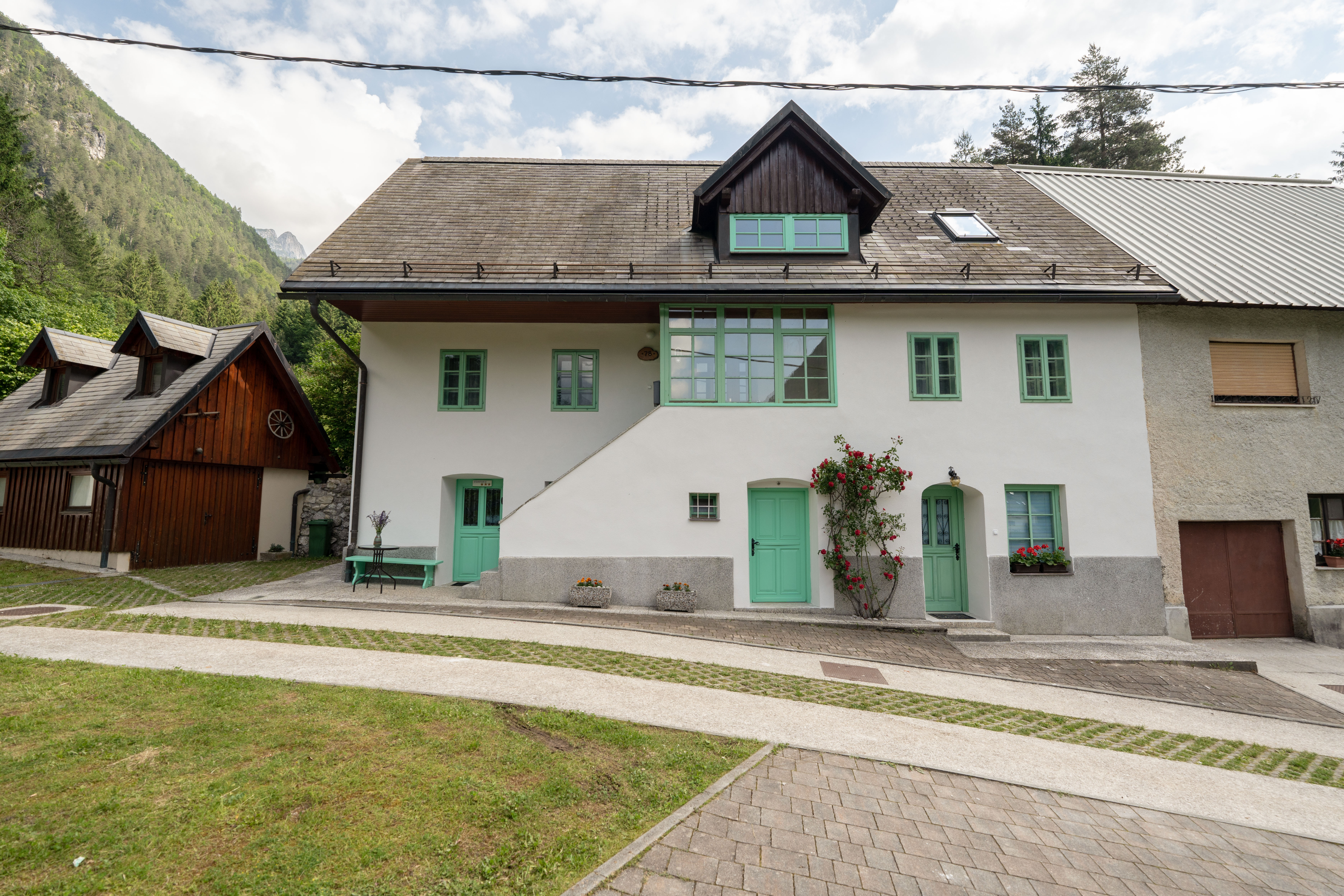 Pri Dopivcu 2 — Log pod Mangrtom, Goriska — vacation rental