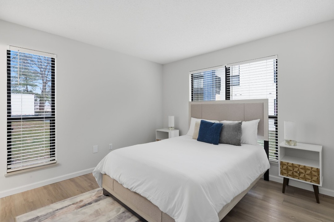 Taylor at 502 · Unit unit 2200-100 2/2