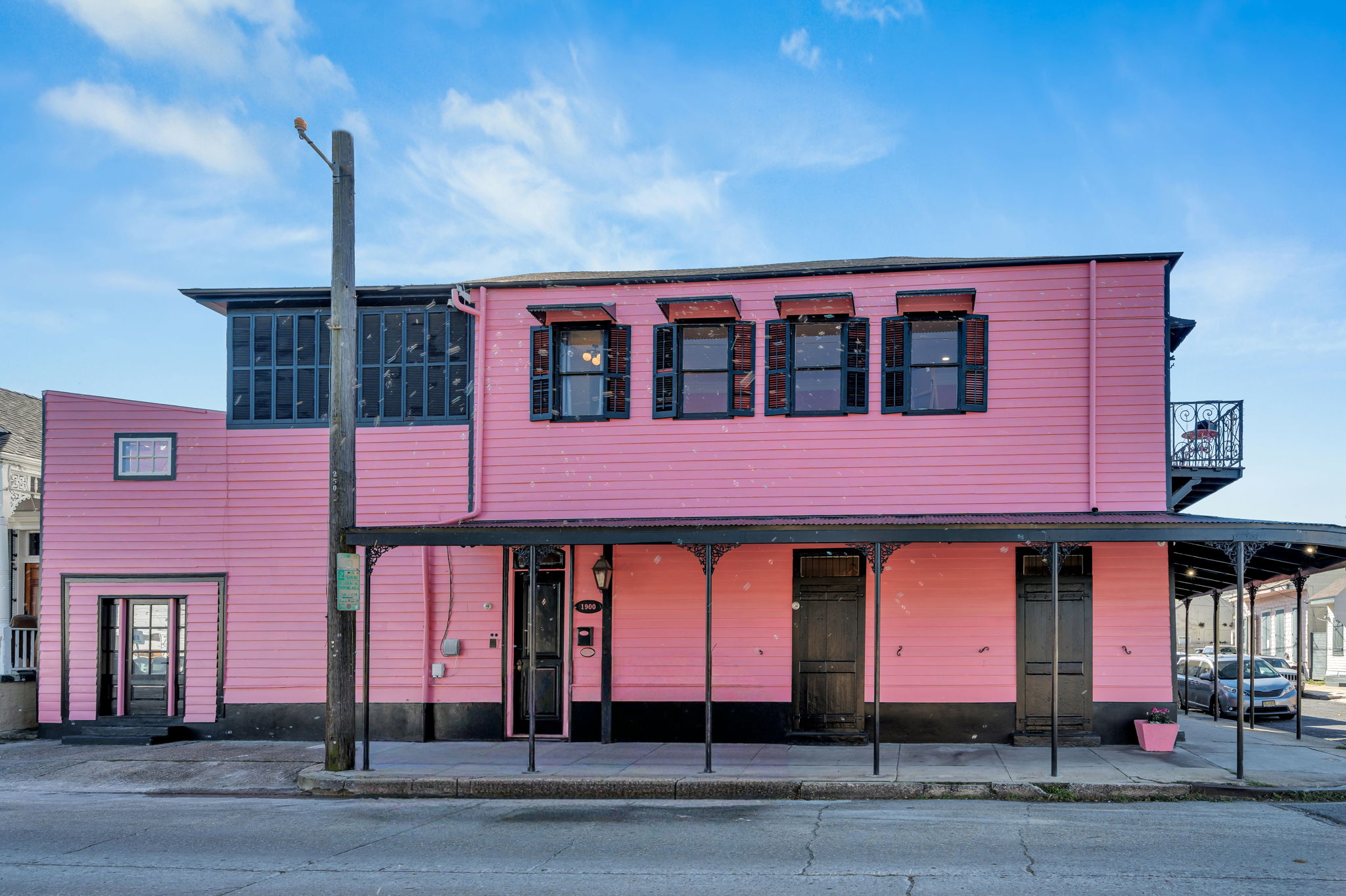 Full façade with classic shutters