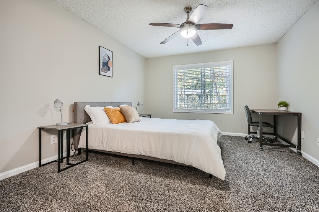 Crest at East Cobb 1830B · Unit 2/2
