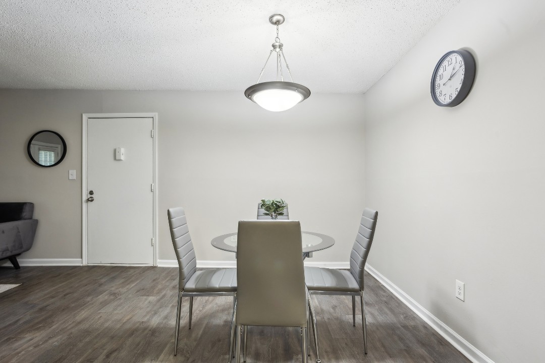 Crest at East Cobb 1832B · Unit 1/1