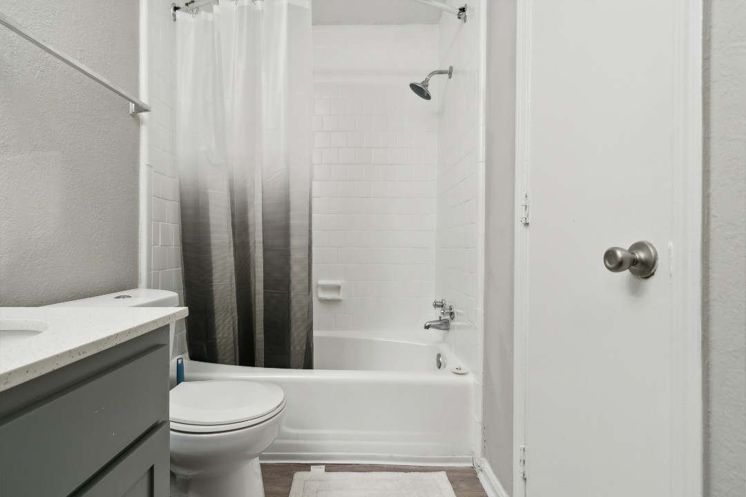 Vinings · Unit 2515 1/1