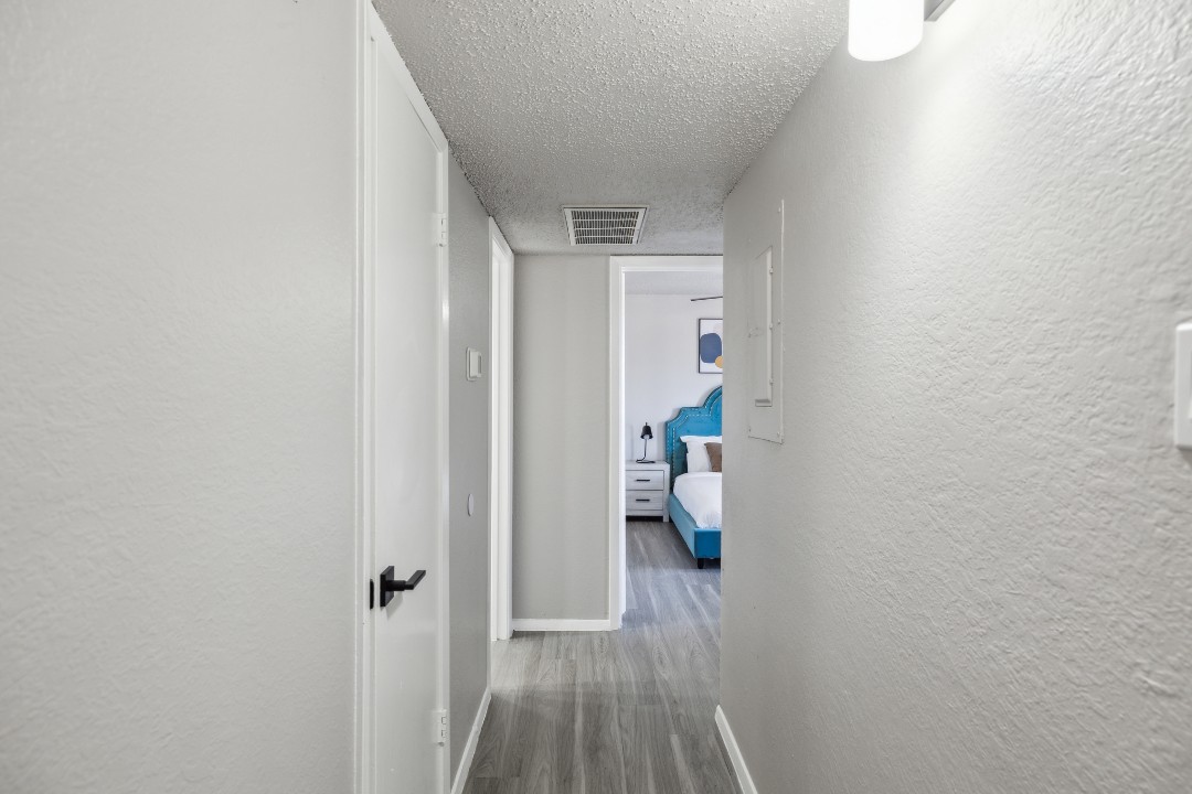 The Landry · Unit 283 2/1