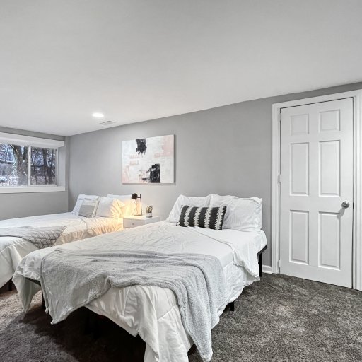 HUGE BR 3 - 2 queen beds with amazing view into back yard - basement level