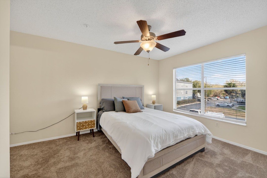 Avenue · Unit at Winter Springs 29-203 2/2
