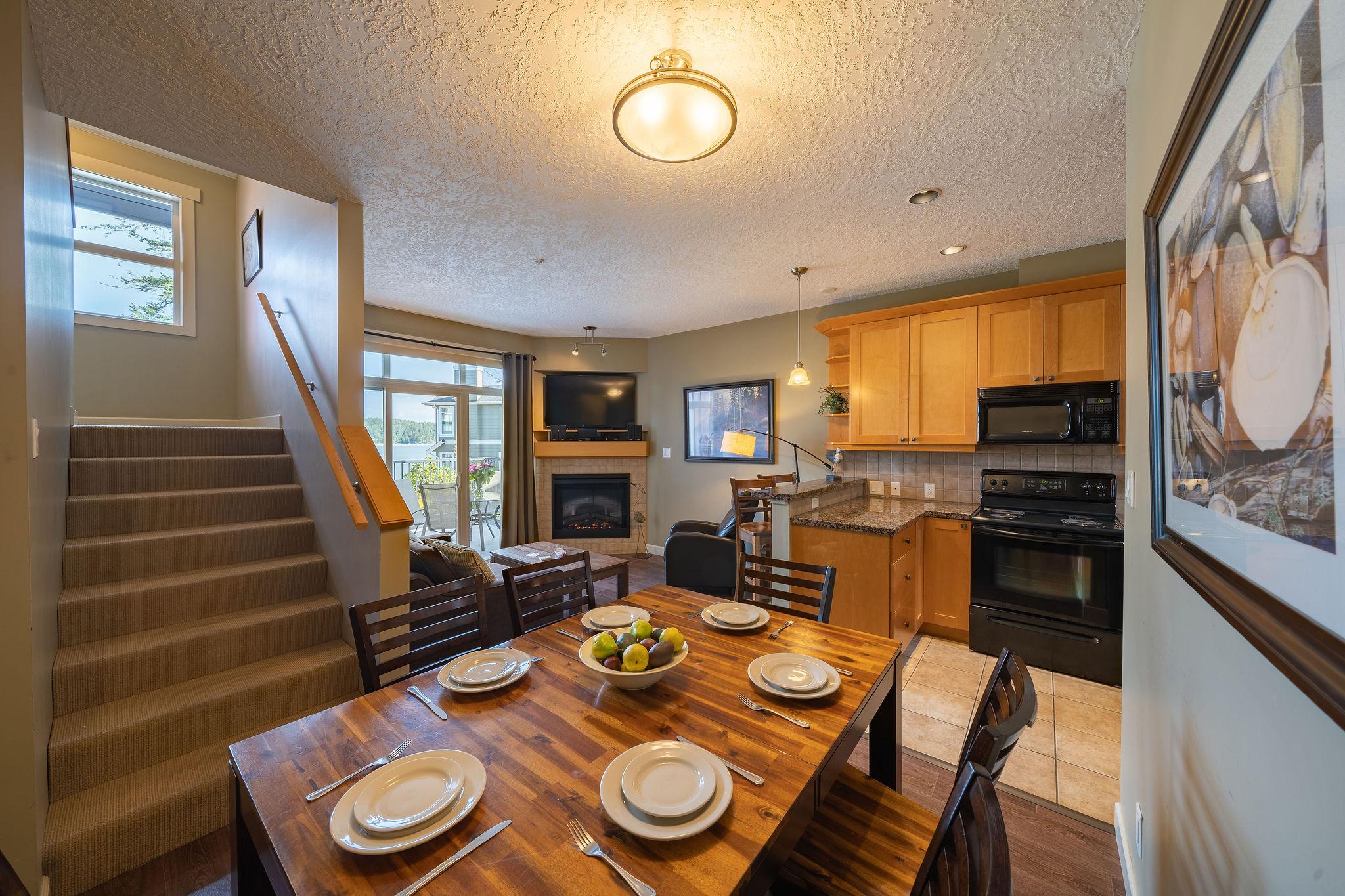 Vacation Rental Sooke 2 Bedroom Townhouse, Ocean View