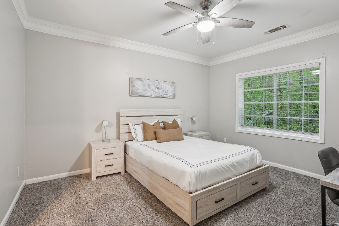 Crest at East Cobb 1826B · Unit 2/2