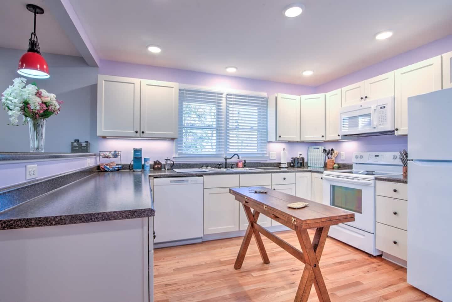 Charming Family Gem ~ Close To State Street ~ Pkg! - 브리스톨