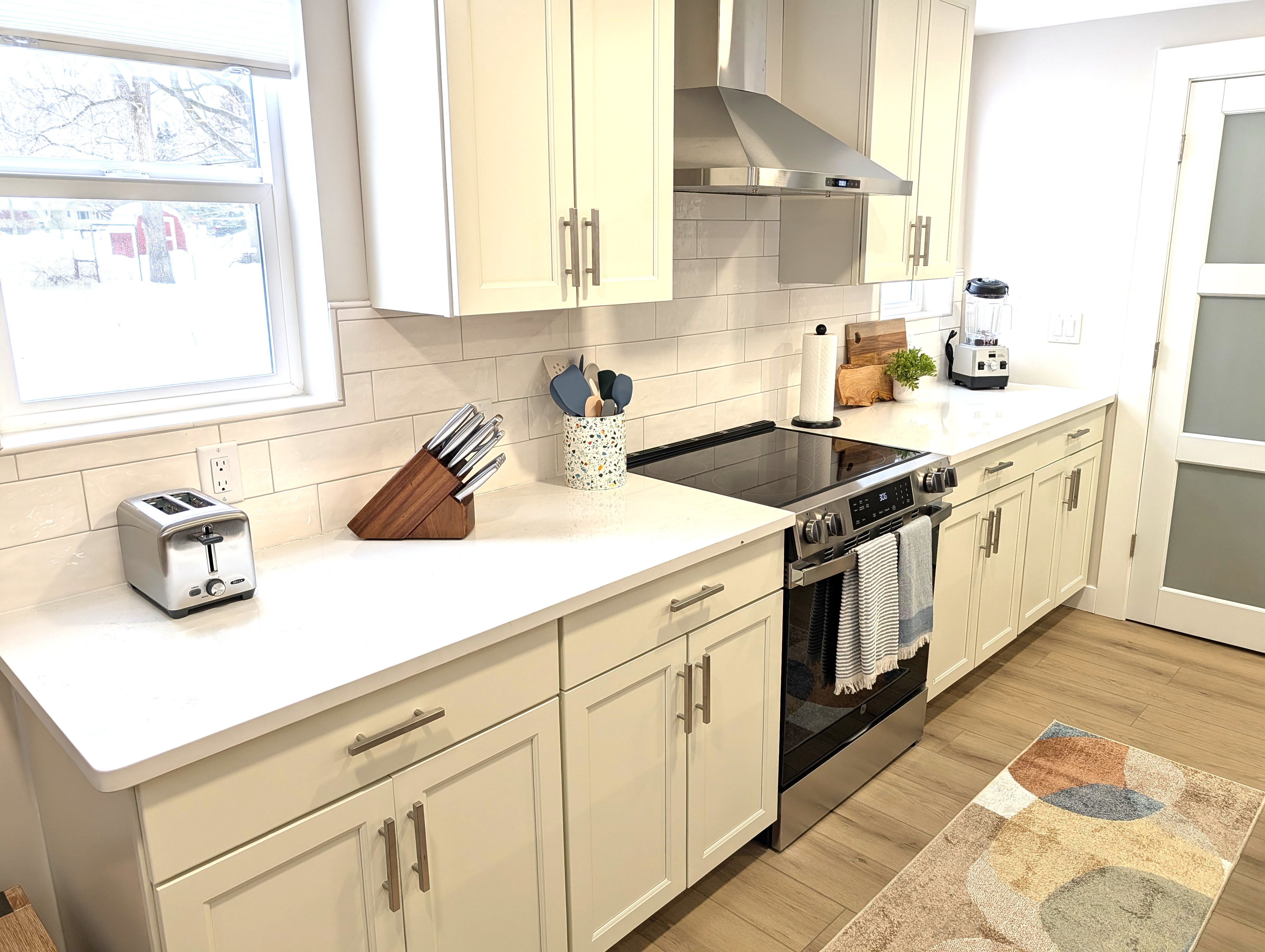 KITCHEN:  The home has a big and beautiful kitchen with all appliances including a dish washer, coffee bar, food pantry, and separate beverage cooler