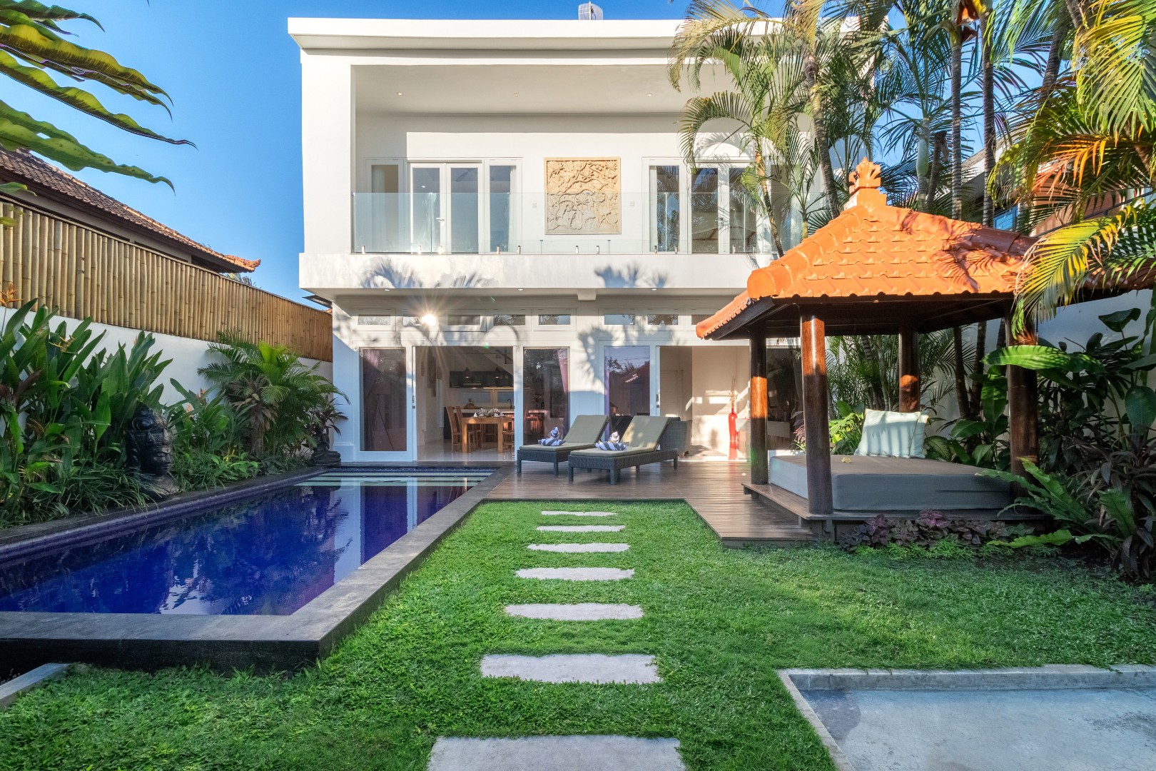 Villa Istana 2 - 2BR Private Pool Villa Near Bint