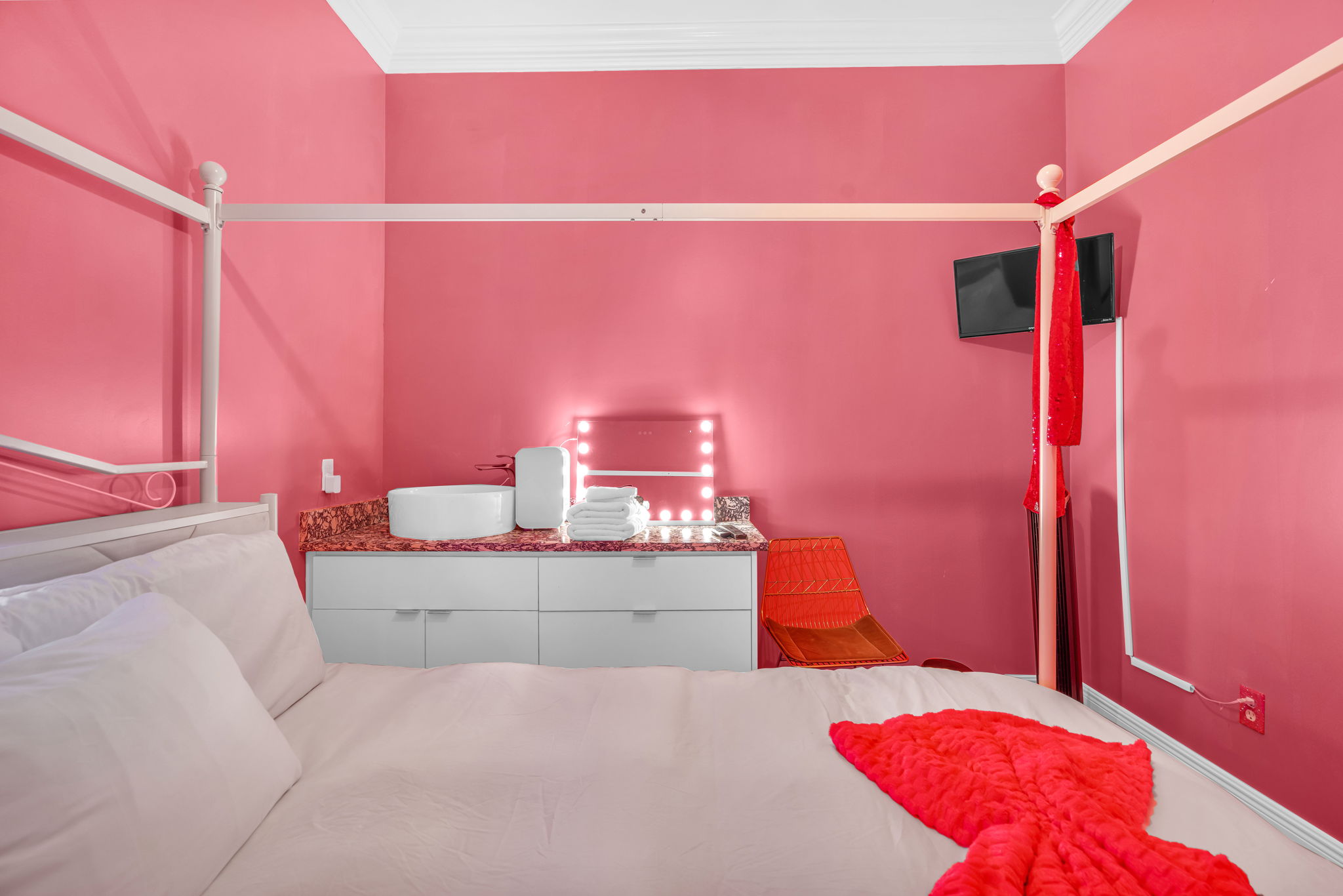 Vanity setup for getting glam