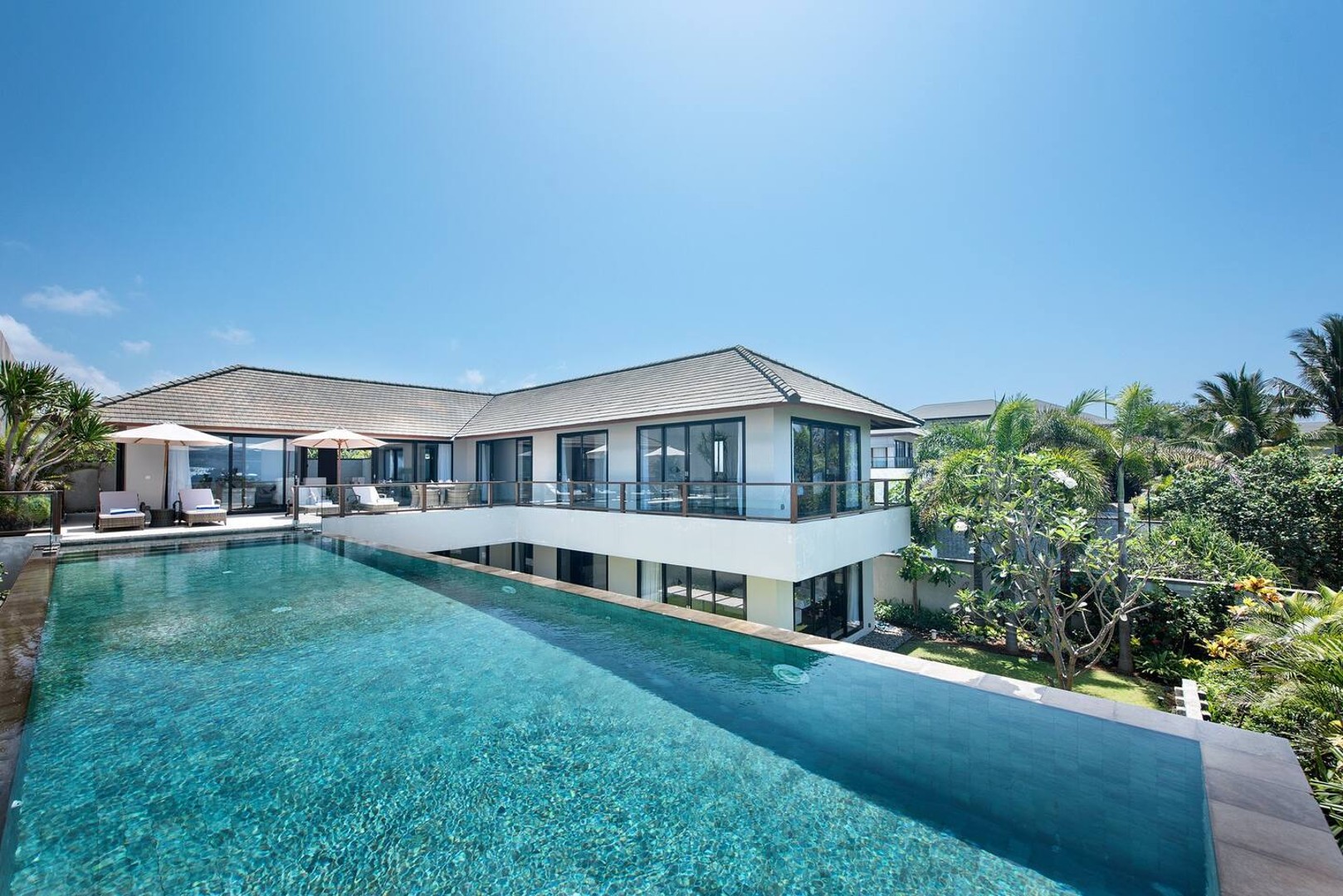 Villa Yamuna · Hidden Gem, 4 BR, Butler, Ocean Vi