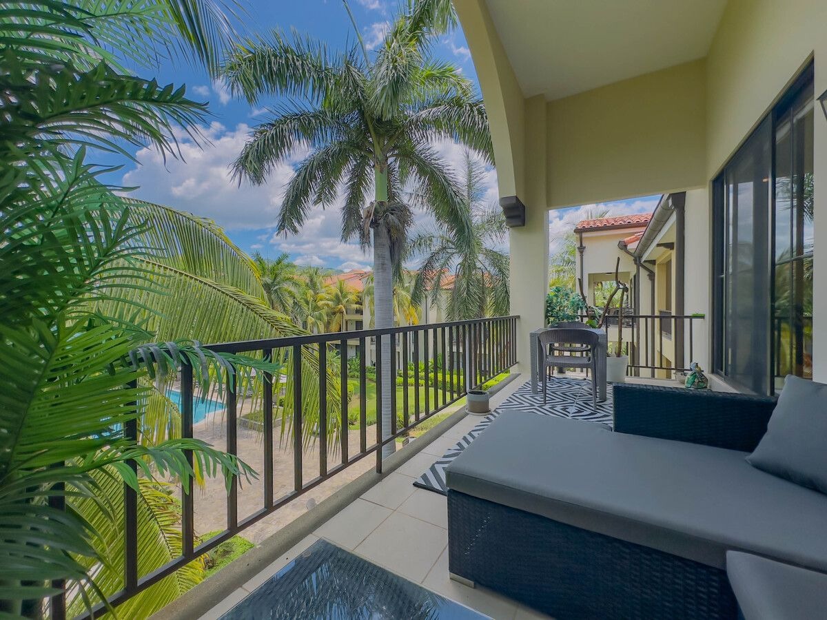 Top Floor Sunshine Views - Updated, Modern Design — Playas del Coco, Guanacaste — vacation rental