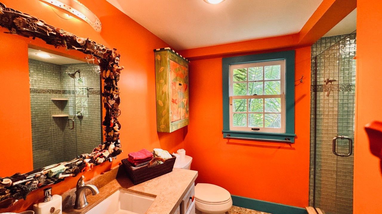 Carsten Lane Cottage — Bathroom 2 Walk in shower