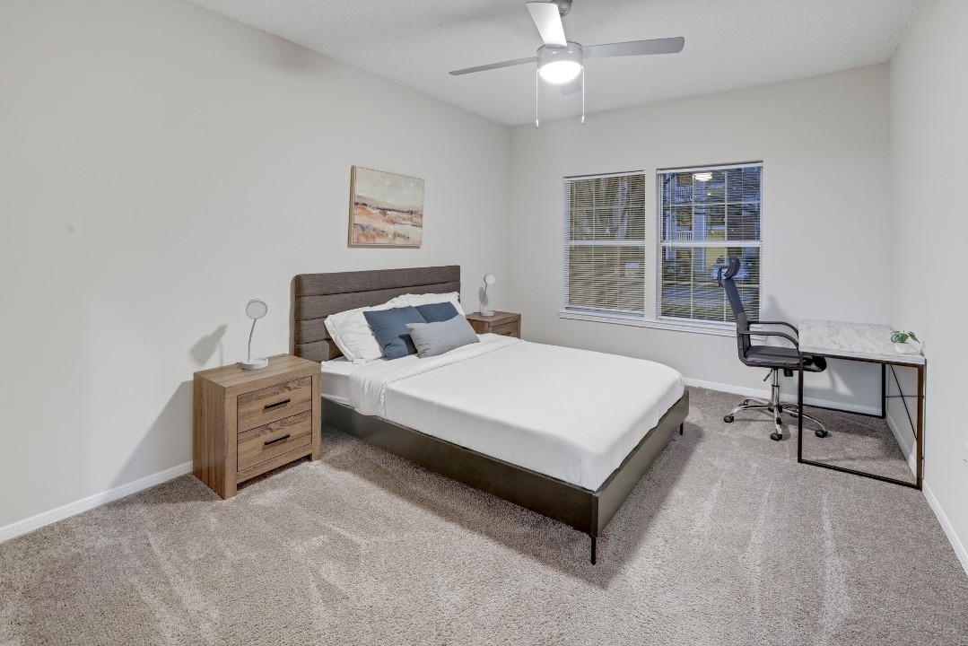 The Avenues of Lakeshore · Unit 811 2/2