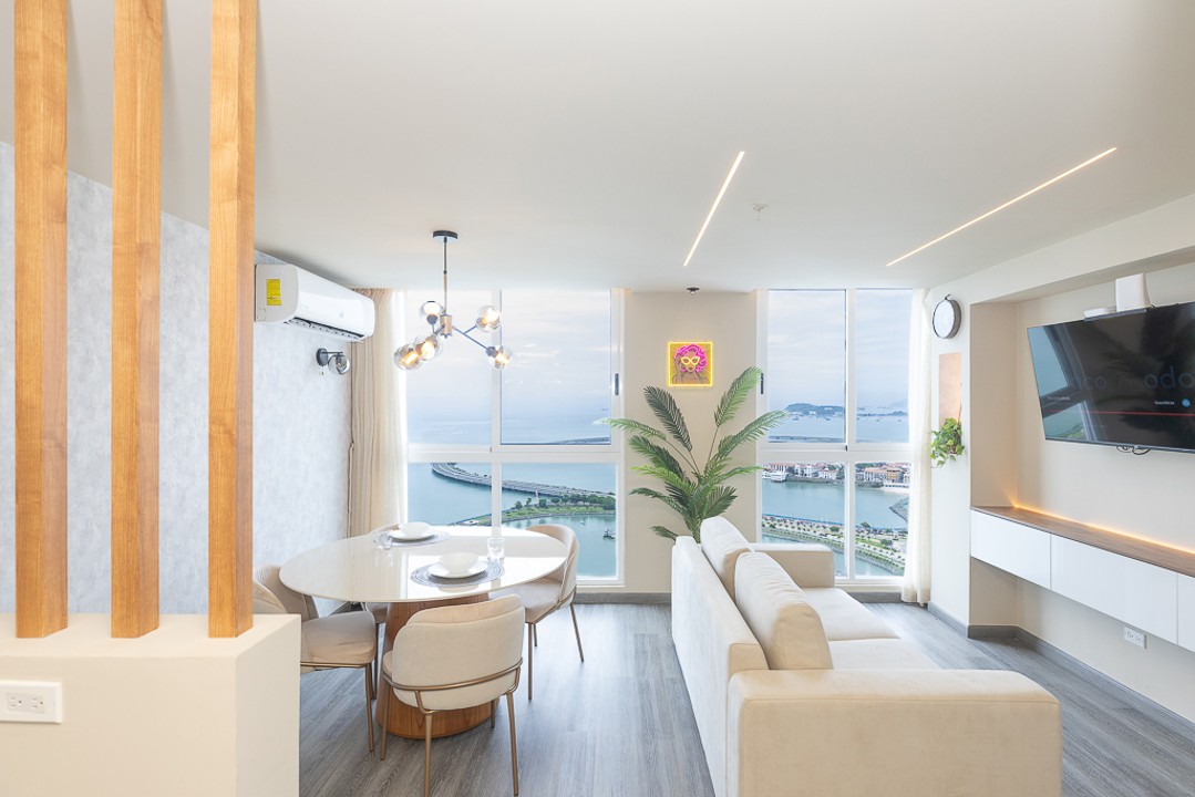 The Edge Condo - Oceant Front