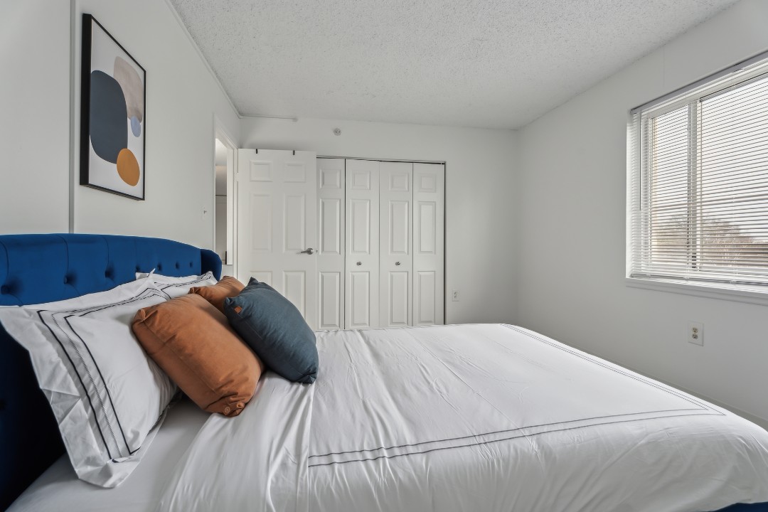 Legacy at Imperial Village · Unit 817 2/2