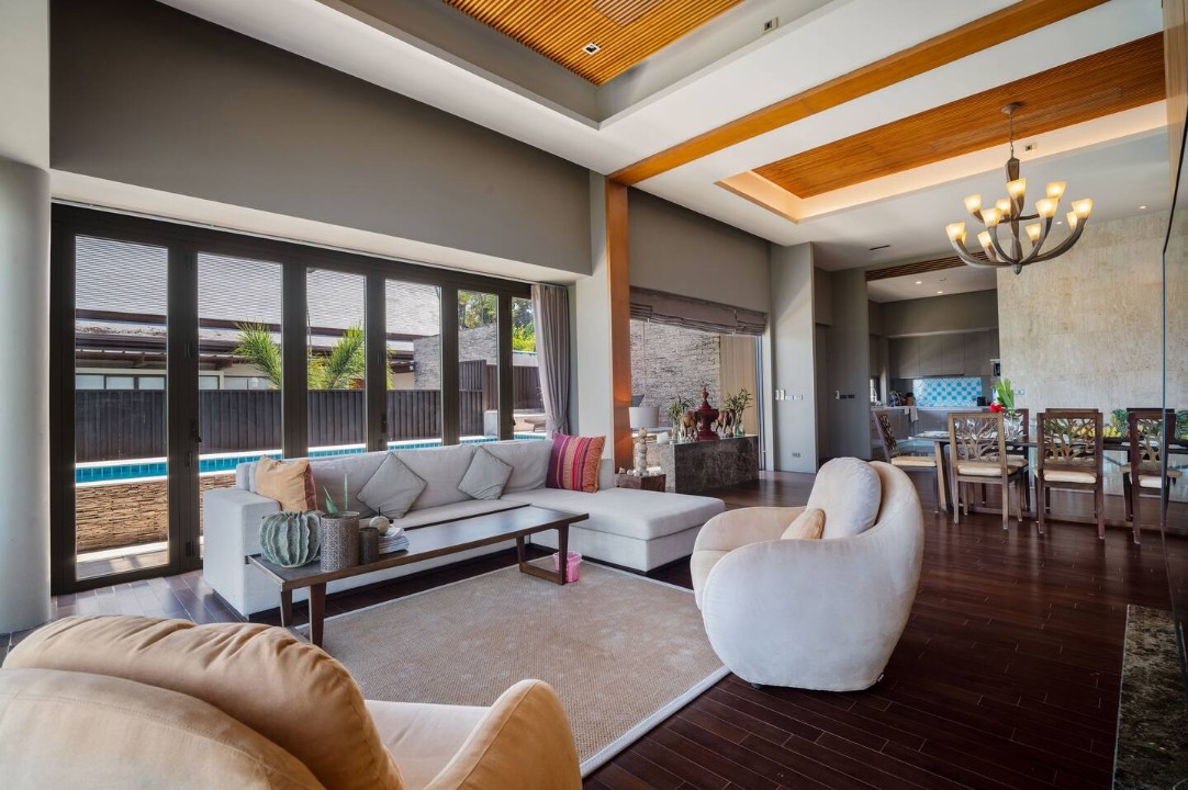 Somptuous Beachfront Villa