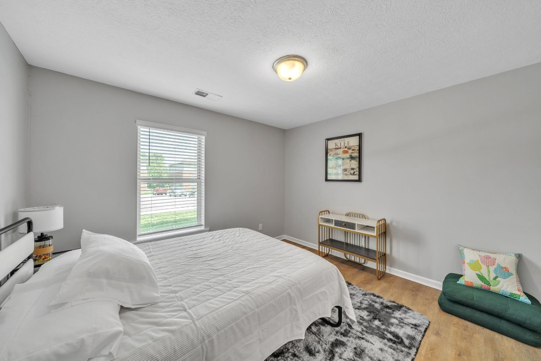 Stonecrest 717, · Unit 2/2