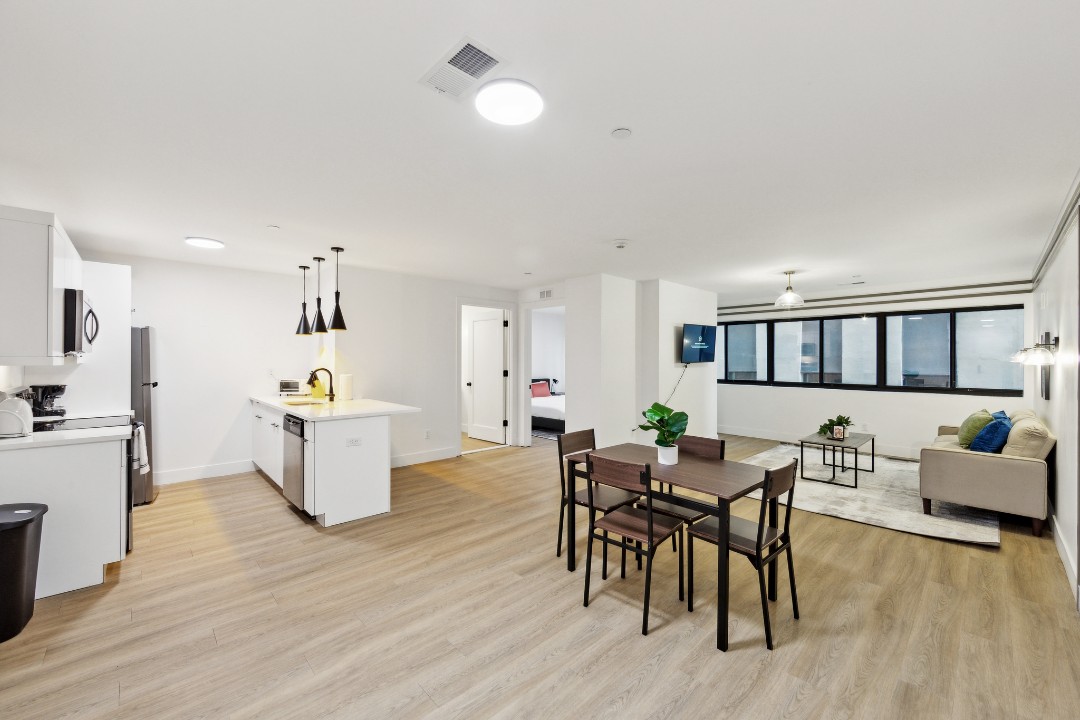 Market View Residence 503 1.1.5