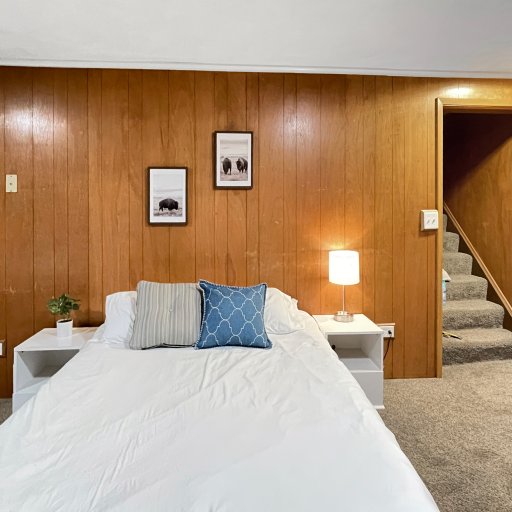 Bedroom 2 - queen bed - entrance upstairs to main level