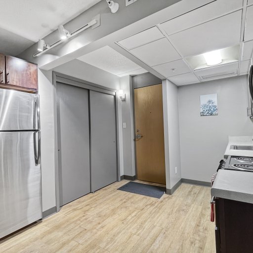 Full size kitchen - fridge, stove, microwave and dishwasher