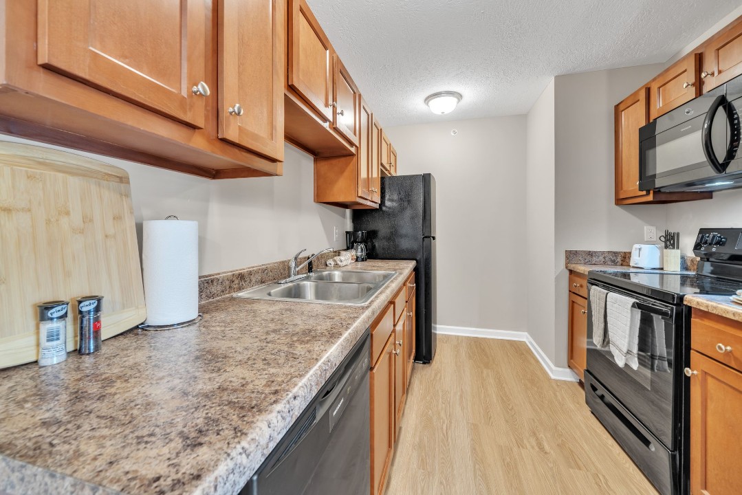Stonecrest 701, · Unit 2/2