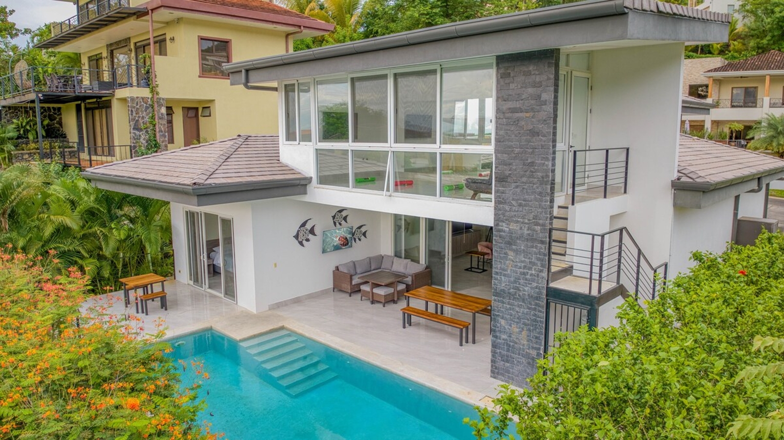 One Floor Living - Gated Community - Pool & BBQ — Playas del Coco, Guanacaste Province — vacation rental