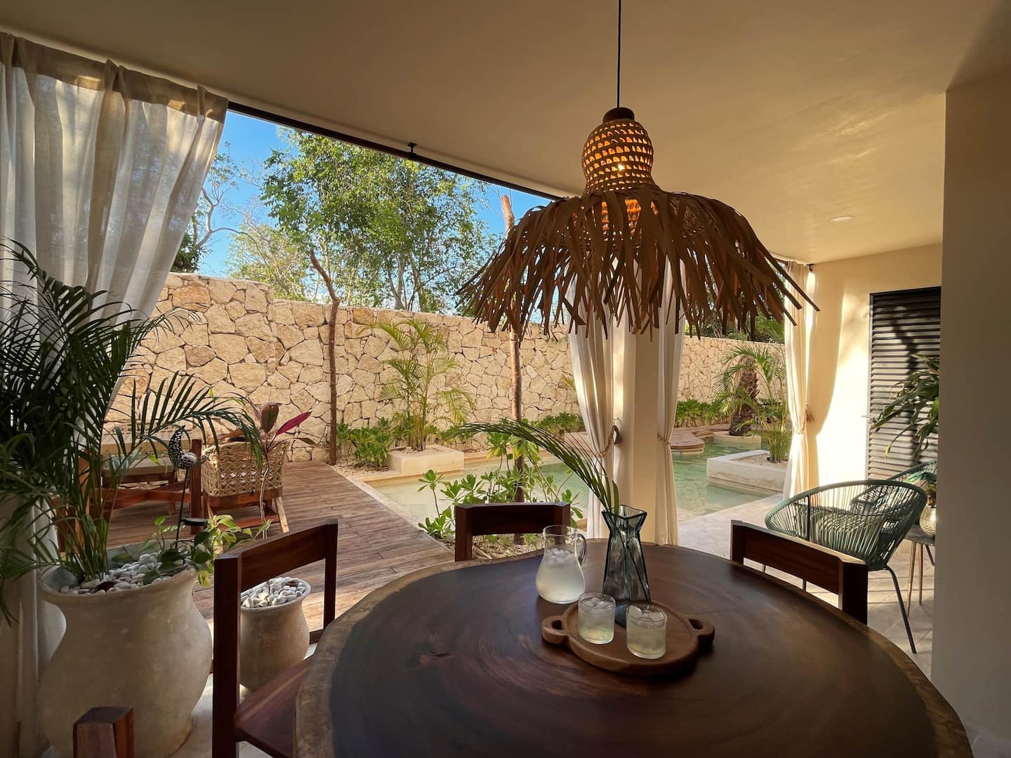 Luxury Oasis W/ 2 Pools - Private + Swim-up! - Tulum