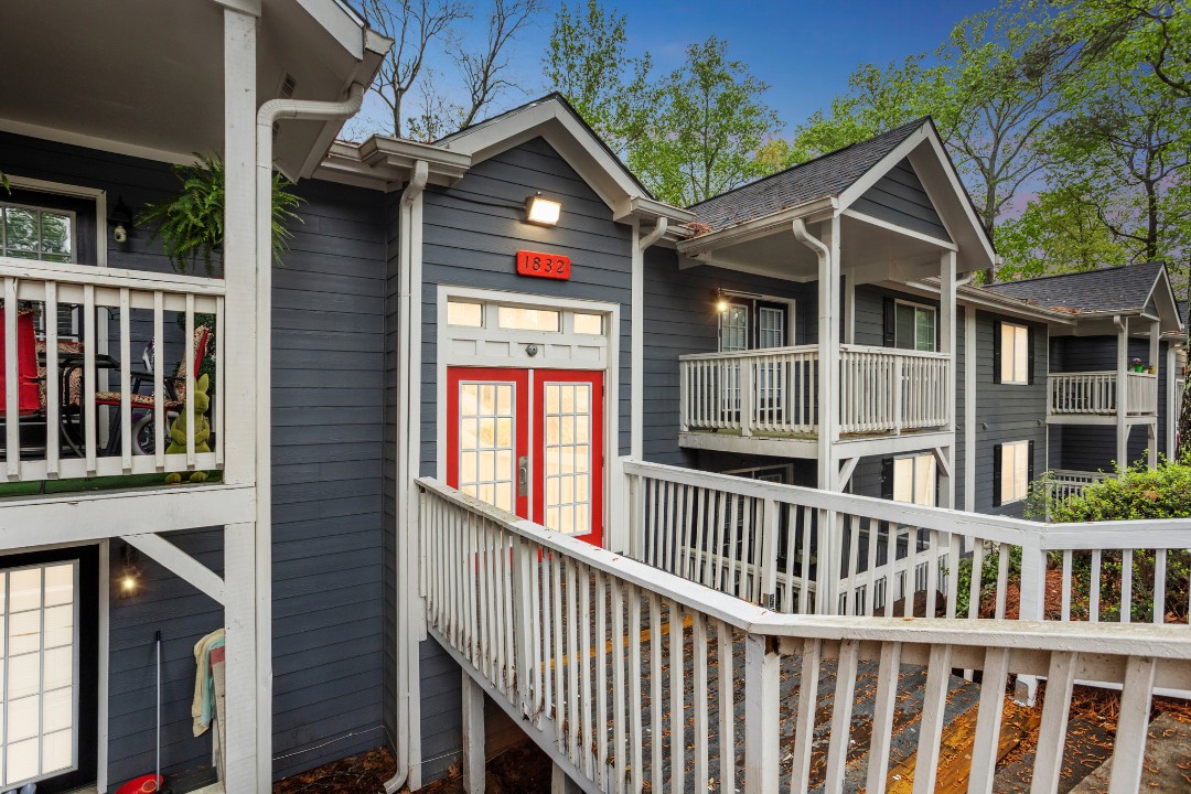 Crest at East Cobb 1832B · Unit 1/1