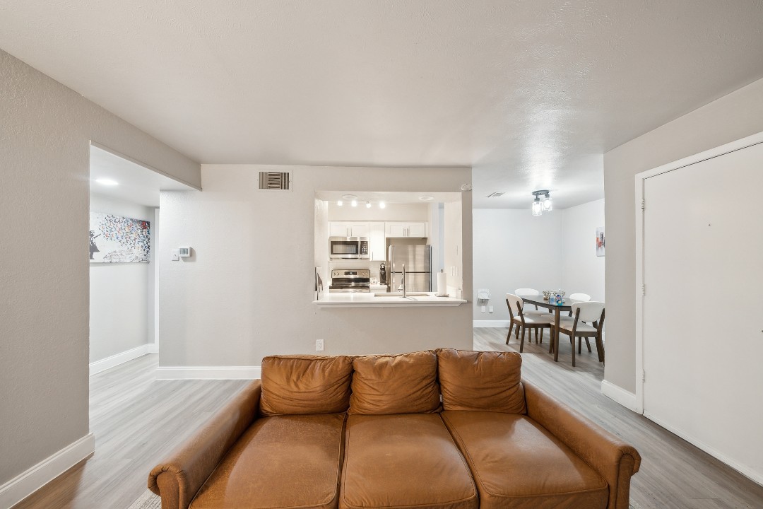 The Chandler · Unit 412 1/1