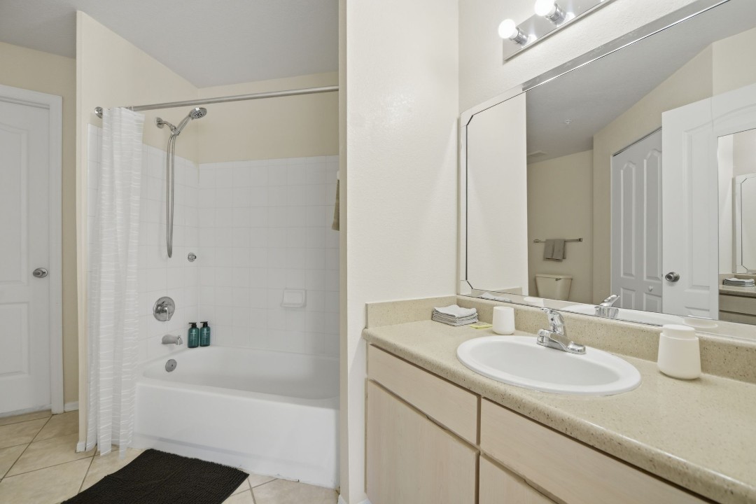 Avenue · Unit at Winter Springs 23-309 1/1