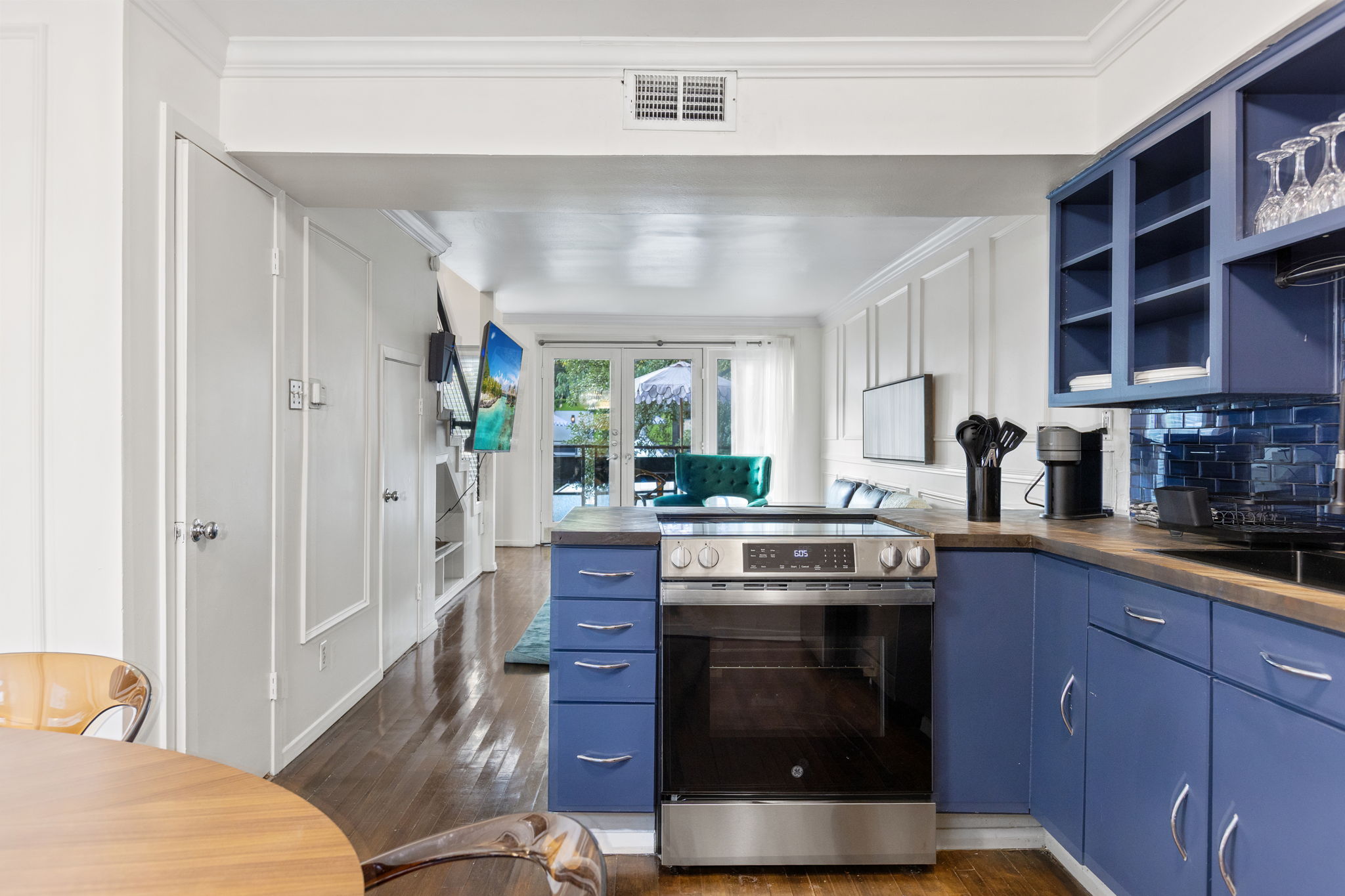 6011-202 (1BD/LOFT/1.5BTH/2B) photo 4