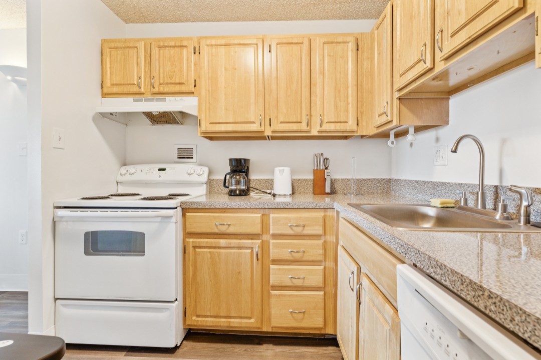 Legacy at Imperial Village · Unit 606 1/1