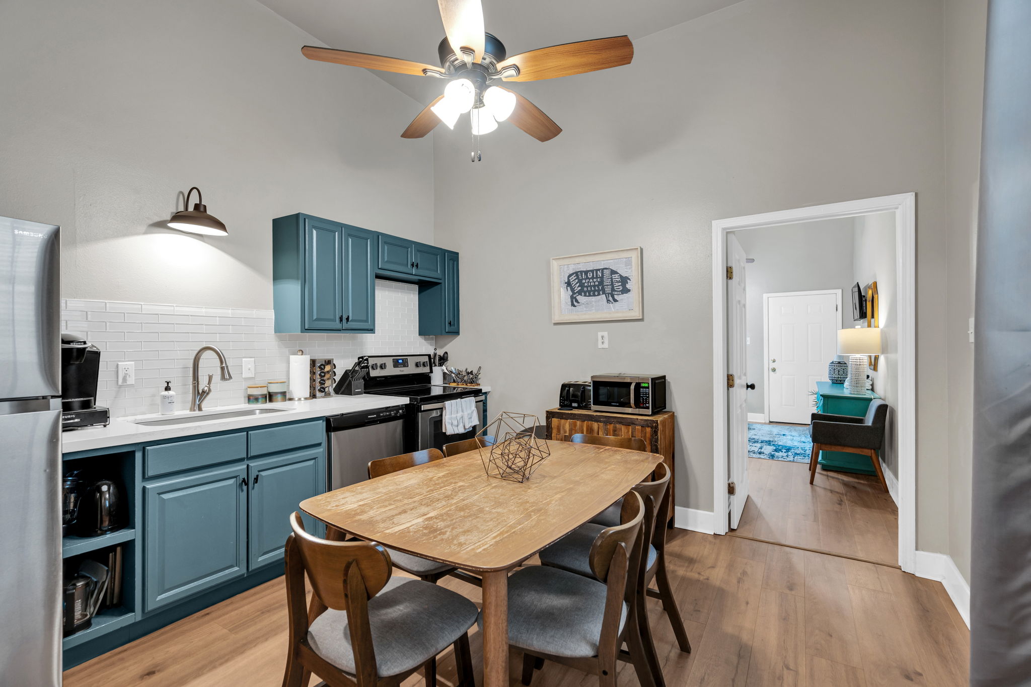 Fully Equipped Kitchen & Dining Area
