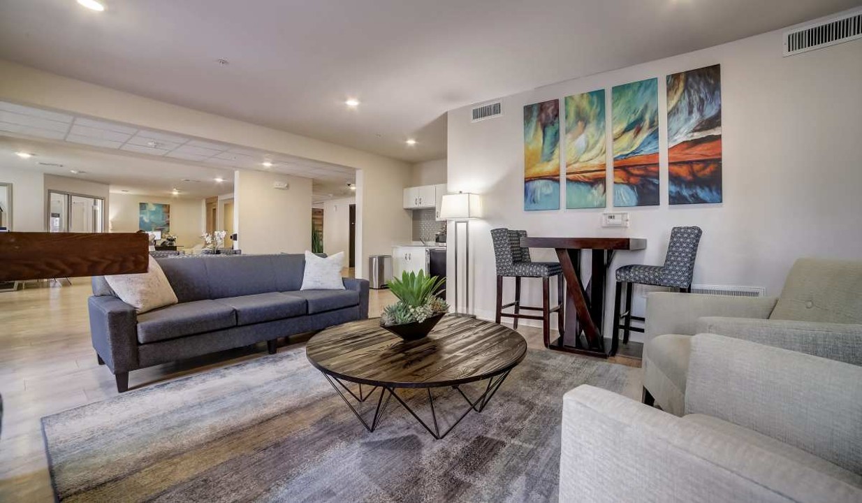 Simplicity At the Rim · Unit 1116  2/2