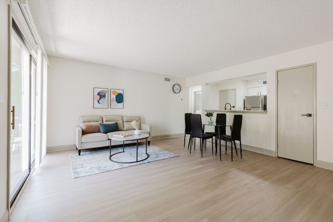 Rosehill Pointe · Unit 185 1/1
