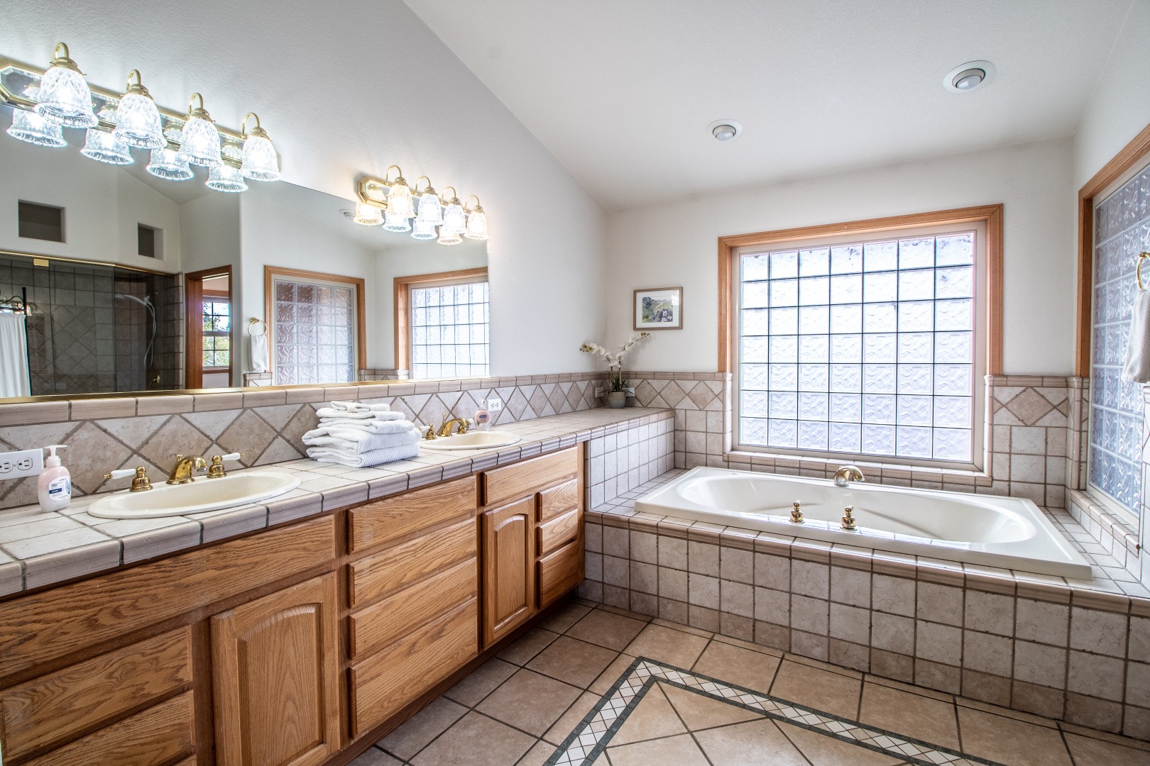 Master Bath - Full