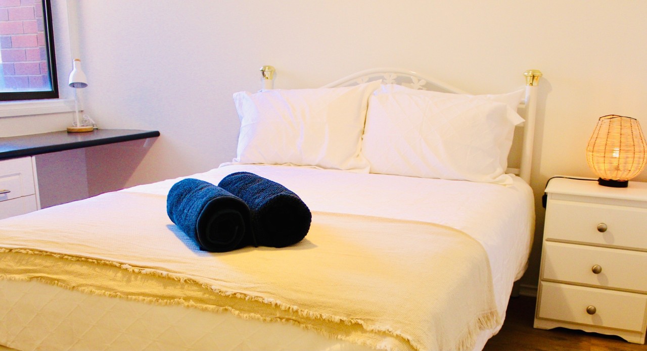 3 bedrooms: King, Queen, and two Single beds. Linen, Towels  Included
