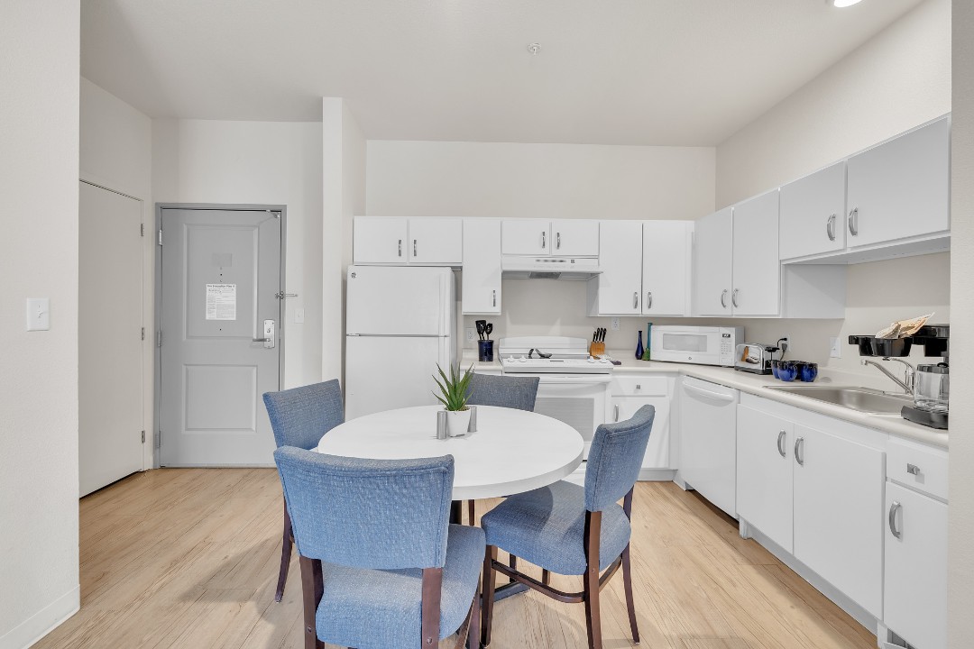 Simplicity At the Rim · Unit 1106  1106 2/2