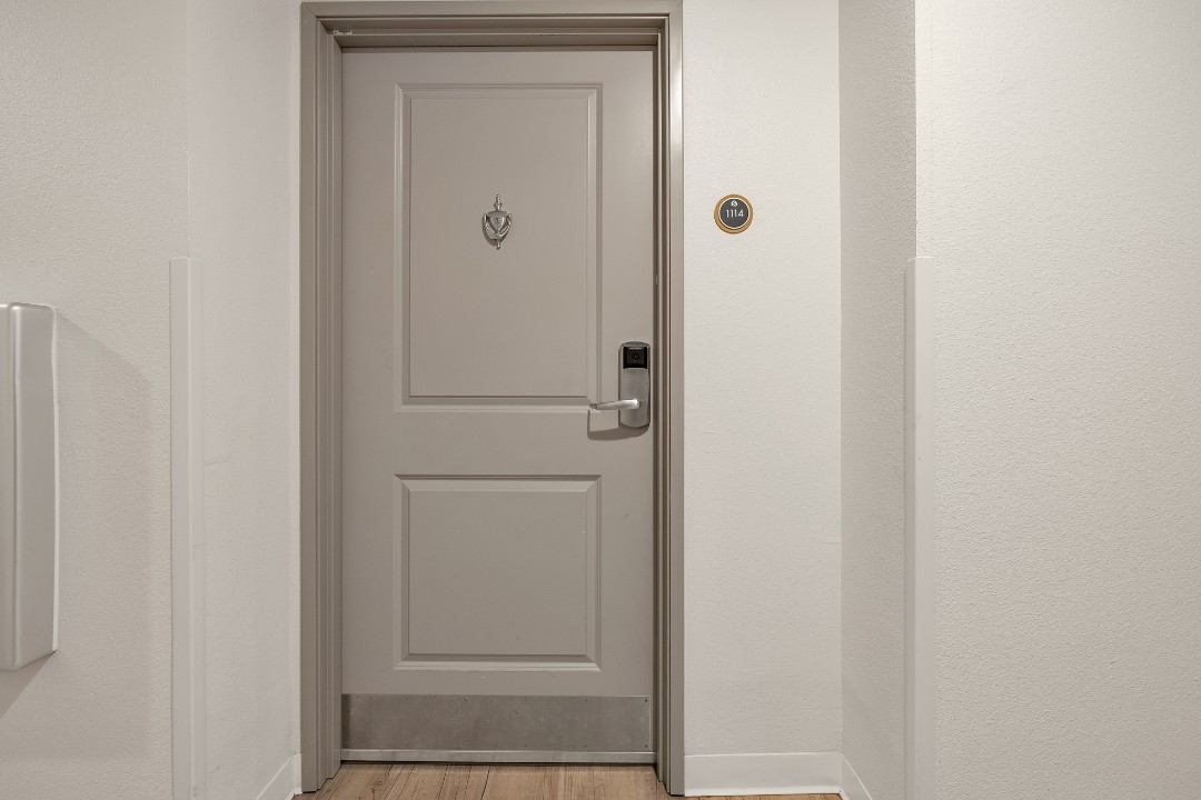 Simplicity At the Rim · Unit 1114  1114 2/2