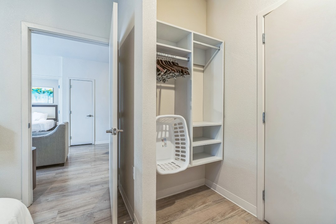 Simplicity At the Rim · Unit 1116  2/2